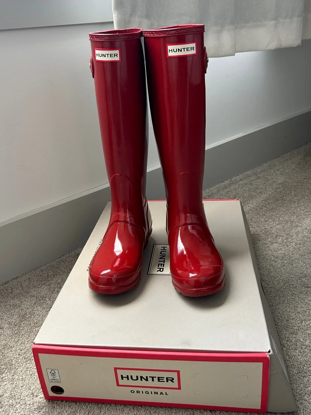 Hunter Women's Tall Gloss Red Rain Boots